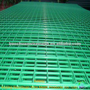 Green powder coated expanded metal fence with high quality and competitive price in store